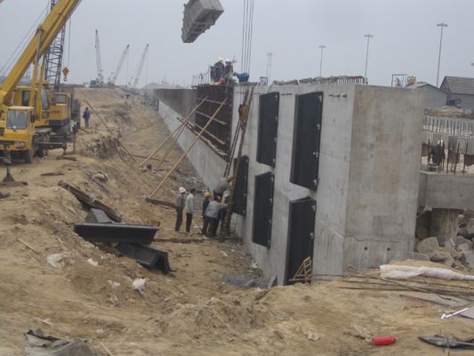 Kualitas 0.17MPa Ship Launching Air Lift Marine Rubber Airbag pabrik