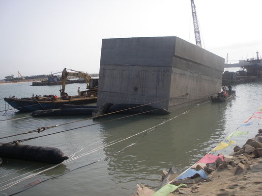 Kualitas Kapal 0,08Mpa 250T / M meluncurkan Marine Salvage Airbag pabrik