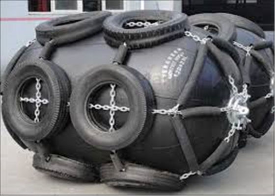 Kualitas 1M - 6.5M Panjang Pneumatic Marine Fender 50Kpa Tekanan Awal Standar ISO17357 pabrik