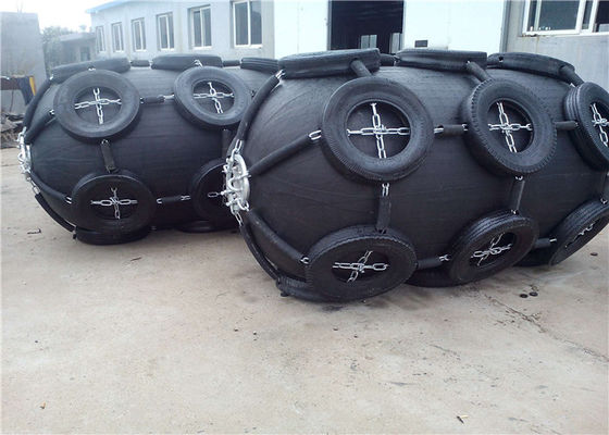 Kualitas ISO17357 1m Panjang Pneumatik 50Kpa Rubber Marine Fender pabrik