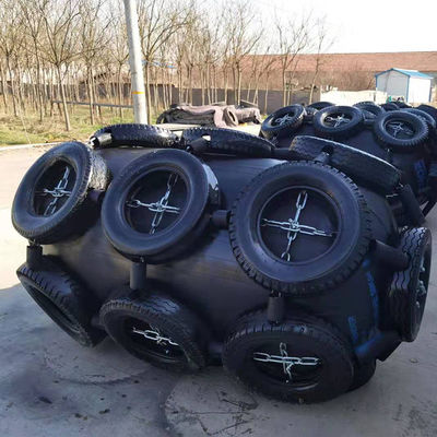 Kualitas Polyourethane Foam 50Kpa Pneumatic Marine Fender Untuk Kapal Penangkap Ikan pabrik