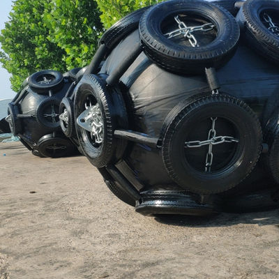 Kualitas Marine Pneumatic Rubber Fender Yokohama Dock Fender Foam Filled BV Certificated pabrik