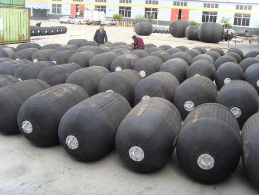 Kualitas D2.5x5.5m Yokohama Pneumatic Rubber Fender dengan Kedap Udara Yang Baik pabrik