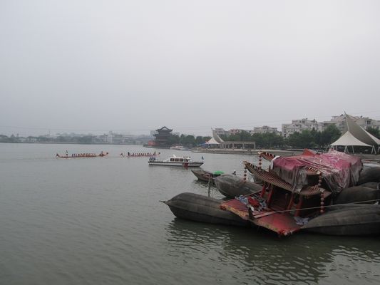 Kualitas Drydock Menggunakan Marine Salvage Airbags Boat Launching Marine Rubber Airbag 16m Hitam pabrik