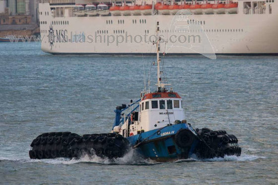 Kualitas D3300 * 6500L Pneumatic Rubber Fender Tekanan Tinggi 50kpa 80kpa pabrik