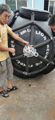 Kualitas Yokohama Type Marine Rubber Fender Marine Pier Fender Diameter 0,5m-3,3m pabrik