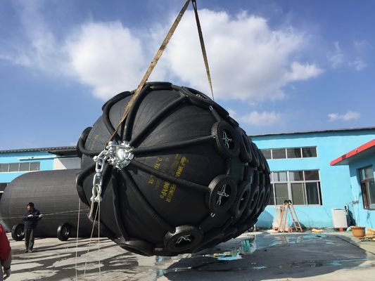 Kualitas Ribbed Yokohama Marine Rubber Fender Marine Dock Corner Bumper pabrik