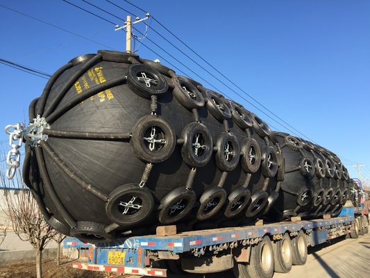 Kualitas Ribbed Yokohama Marine Rubber Fender Marine Dock Corner Bumper pabrik