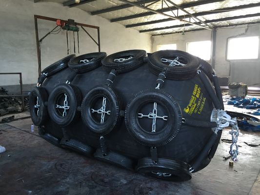 Kualitas 50KPA/80KPA Marine Rubber Fender ISO Yokohama Fender pabrik