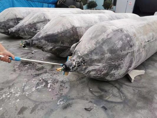 Kualitas Airbag Karet Pengangkat Berat Tekanan Rendah Digunakan Airbag Karet Laut pabrik