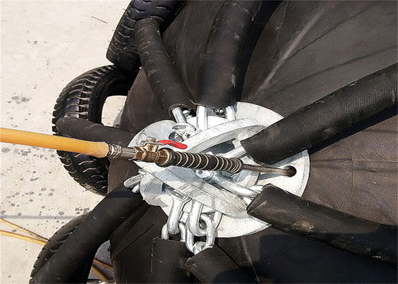 Kualitas Kelautan 1,5 * 3m Ban Marine Pneumatic Yokohama Fender Sheath Type pabrik