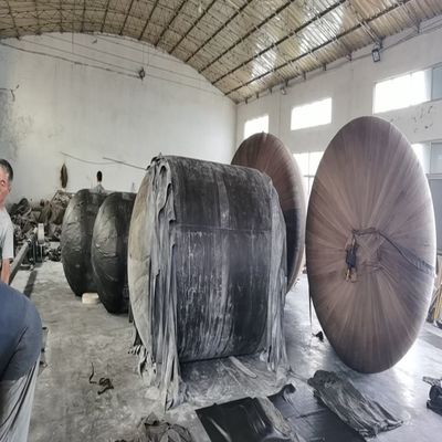 Kualitas Jenis Marine Floating Pneumatic Fender Ships Fender Boat Fender Rubber pabrik