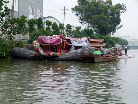 Kualitas Marine Inflatable Boat Hydro Pneumatic Fender Rubber Floating Boat Fender pabrik