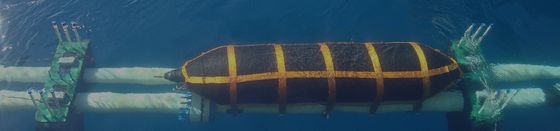 Kualitas Marine Inflatable Boat Hydro Pneumatic Fender Rubber Floating Boat Fender pabrik