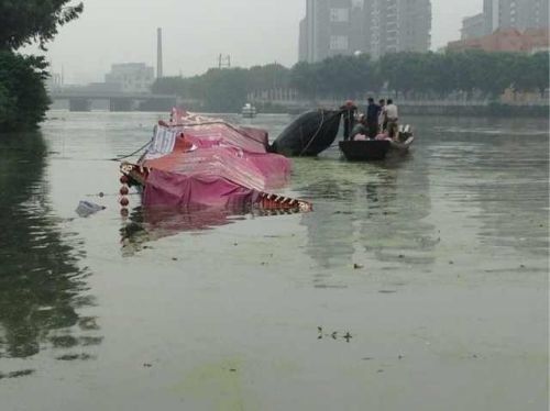 Kualitas D15 L12m 8 Lapisan Kapal Peluncuran Airbag Kapal Tekanan Tinggi Laut pabrik