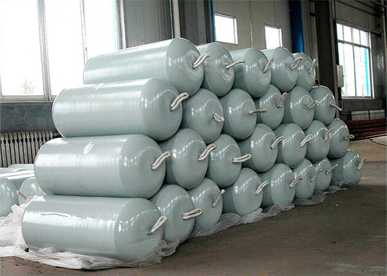 Kualitas Positive Buoyancy Foam Filled Fender with Customized Size and High-Density Foam Core for Marine Dock Protection pabrik
