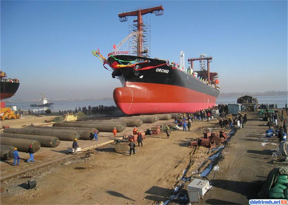 Kualitas Marine Rubber Airbag with 4-12 Layer Design 0.8-3 M Diameter and 4-25 M Length for Ship Launching pabrik