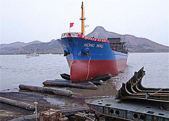 Kualitas Marine Rubber Airbag with Anti Static Discharge Valve for Flammable Cargo Areas, 0.8-3 M Diameter and 4-25 M Length pabrik