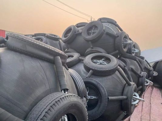 Kualitas Yokohama Type Floating Pneumatic Marine Fender Ship Aksesoris Karet pabrik