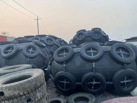 Kualitas Yokohama Type Floating Pneumatic Marine Fender Ship Aksesoris Karet pabrik