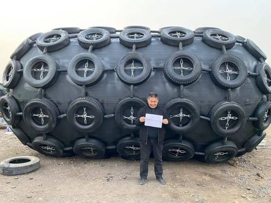 Kualitas Yokohama Type Floating Pneumatic Marine Fender Ship Aksesoris Karet pabrik