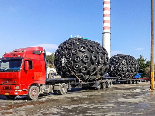 Kualitas ISO17357 Floating Yokohama Fender Untuk Perlindungan Kapal Dock pabrik