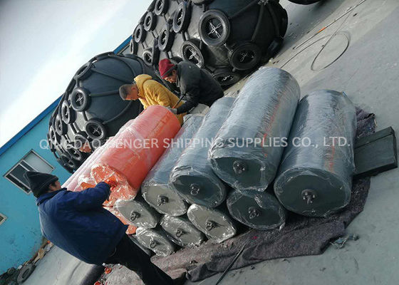 Kualitas ISO17357 Fender Penuh busa standar dengan pembuatan kustom dan masa simpan 12 bulan untuk aplikasi laut pabrik
