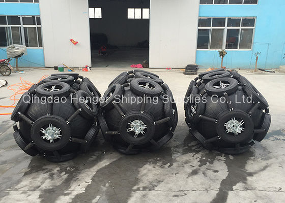 Kualitas ISO17357 Compliant Pneumatic Rubber Fender with Customized 0.3-4.8 M Size and 50kpa & 80kpa Pressure for Marine Applications pabrik